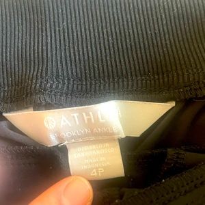 Athleta- 4 petite